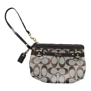 Coach Wristlet Classic Brown Wallet Bag